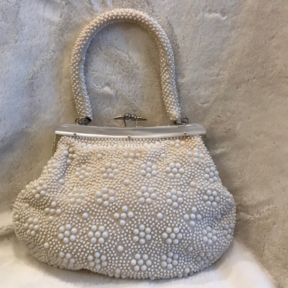 Vintage Beaded Purse with Kisslock - Picture 2 of 9